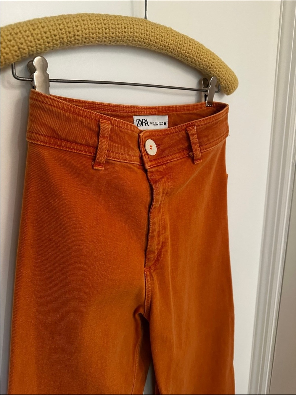 Zara Burnt Orange High-Waist Jeans - Picture 2 of 7
